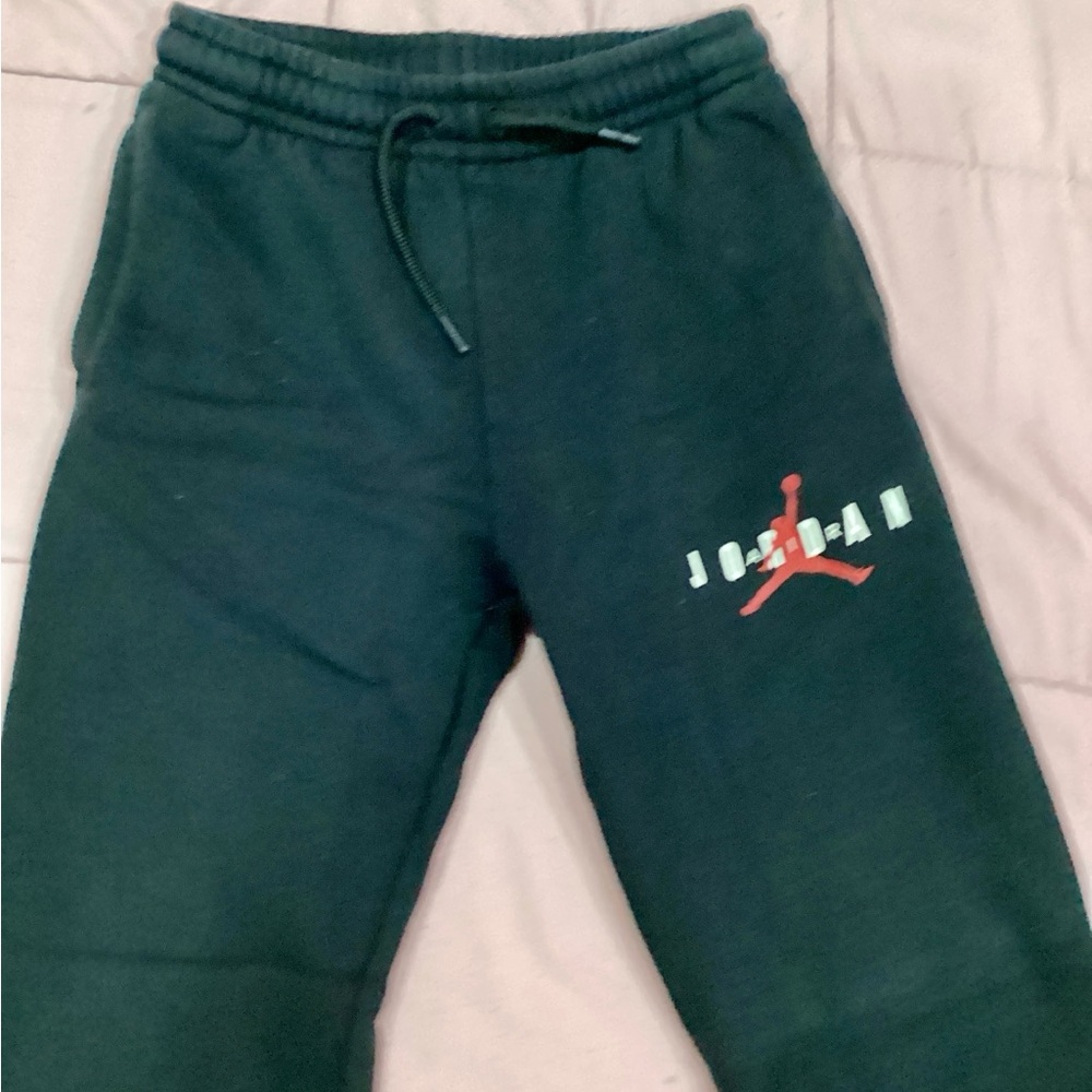 JORDAN SWEATS